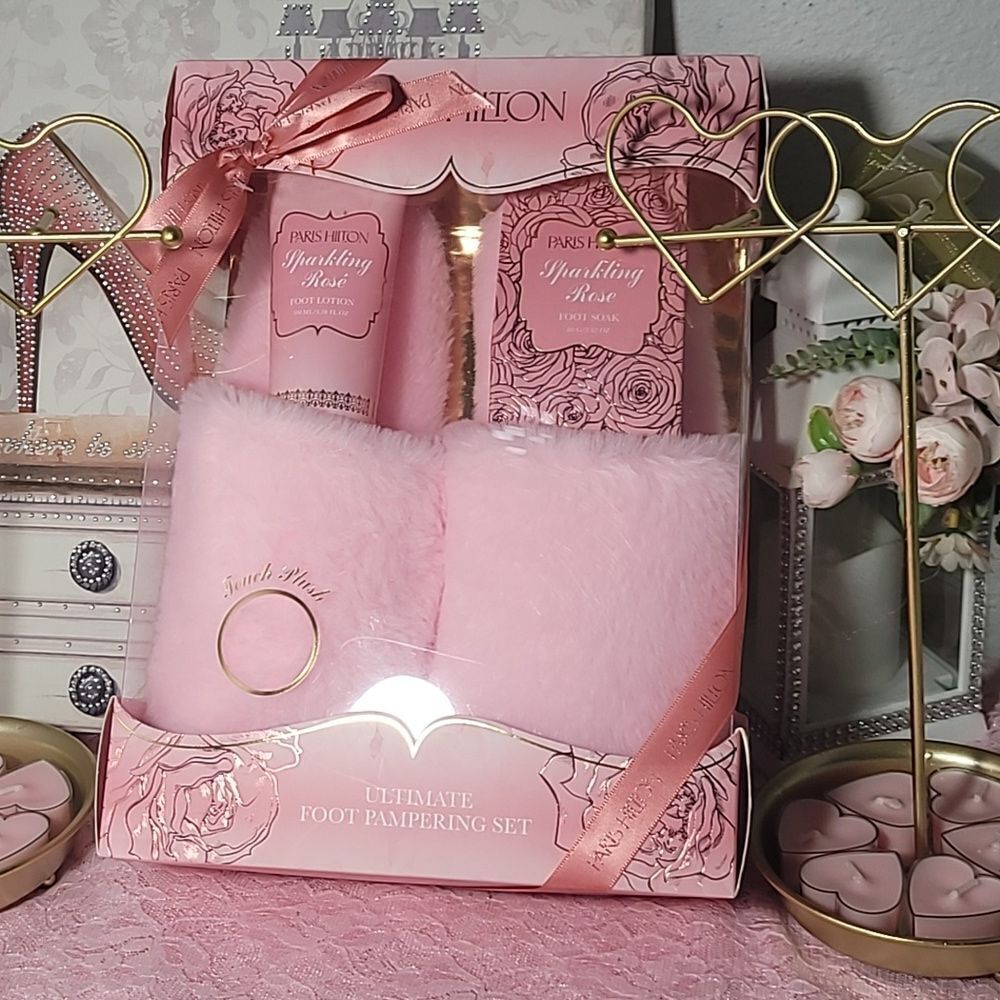 PARIS HILTON  Ultimate Foot  Pampering Set 1883